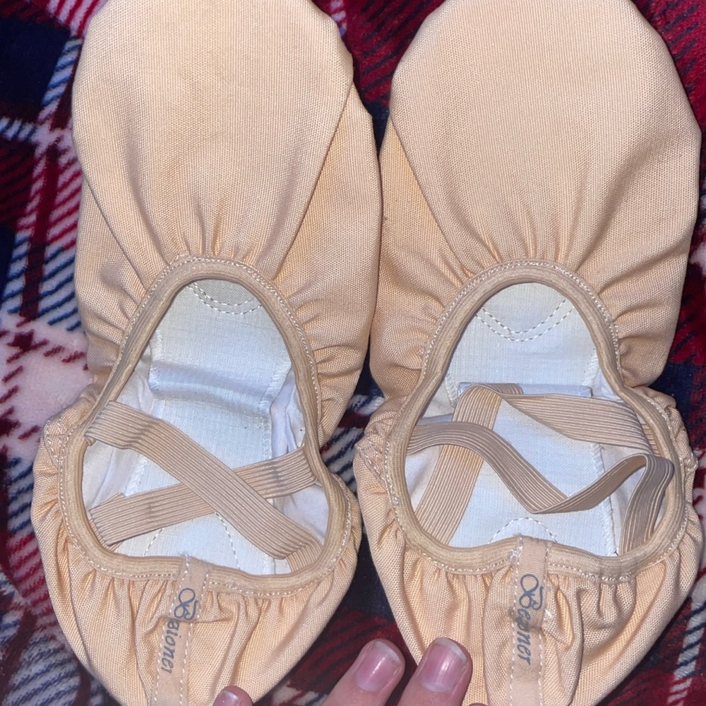 size 9Wballet shoe